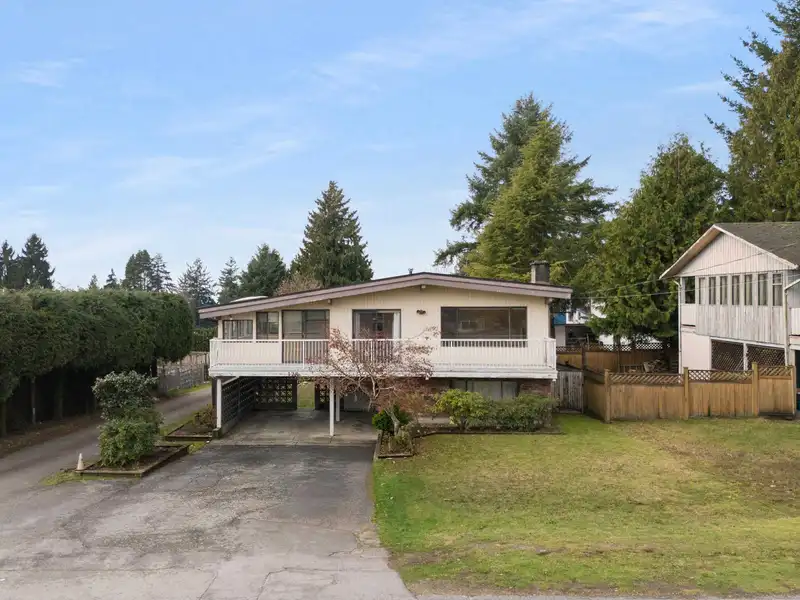 128 FINNIGAN STREET - photo 1 of 40