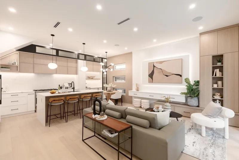 477 W 20TH AVENUE - photo 2 of 23