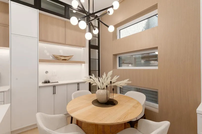 477 W 20TH AVENUE - photo 4 of 23