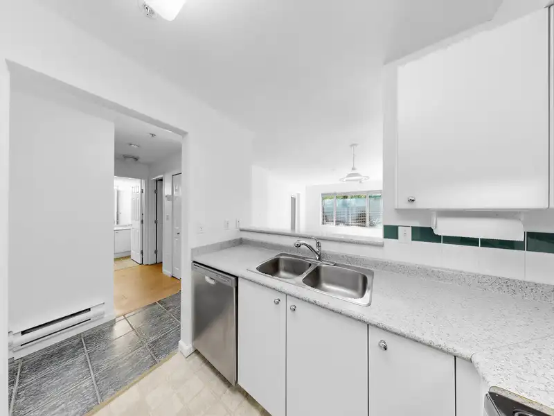 109 1145 HEFFLEY CRESCENT - photo 3 of 16