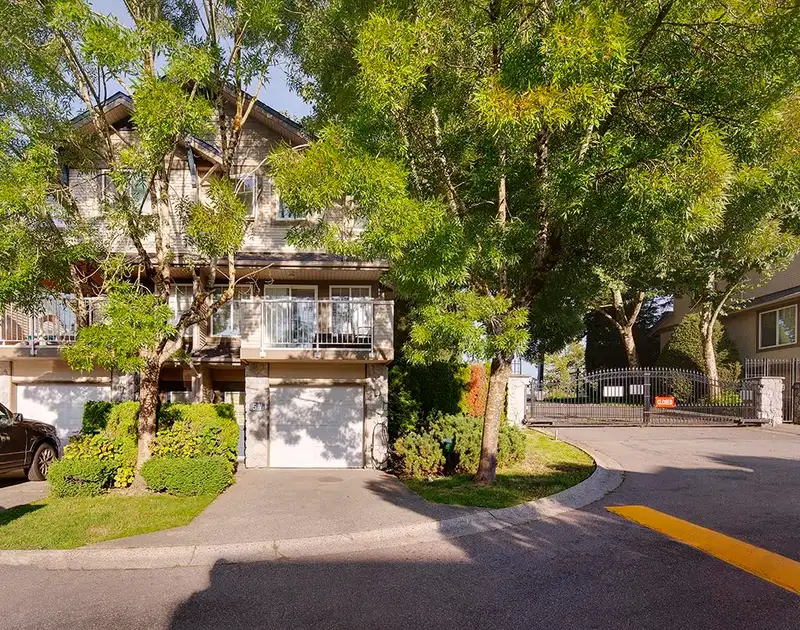 54 8888 151 STREET - photo 1 of 37