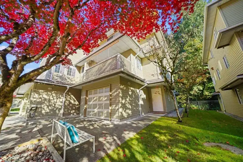 146 1386 LINCOLN DRIVE - photo 1 of 25
