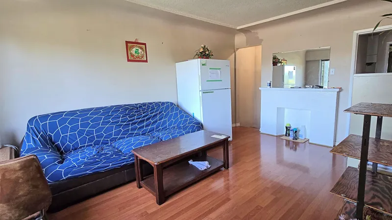 1333 E 41ST AVENUE - photo 2 of 16