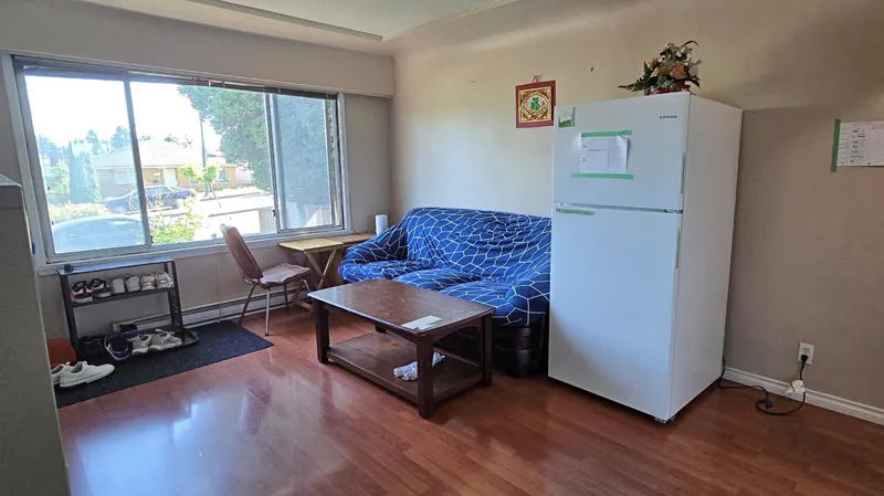 1333 E 41ST AVENUE - photo 3 of 16