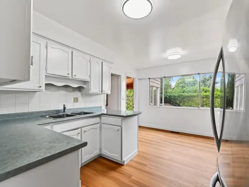 6031 ALTA COURT - photo 1 of 33