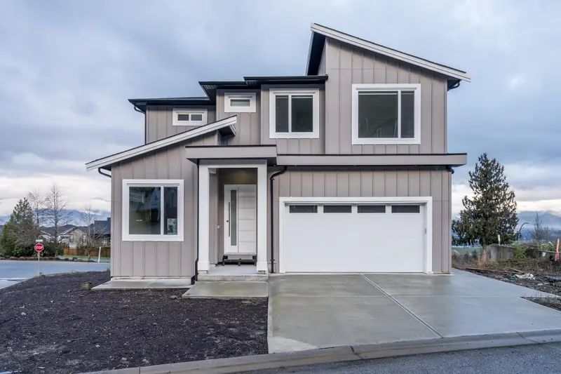 8202 NIXON ROAD - photo 1 of 25