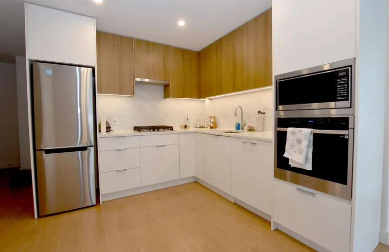 2407 13359 OLD YALE ROAD - photo 1 of 16