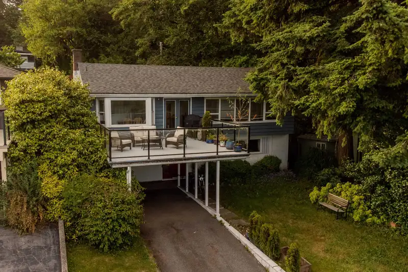 1082 CALVERHALL STREET - photo 1 of 28