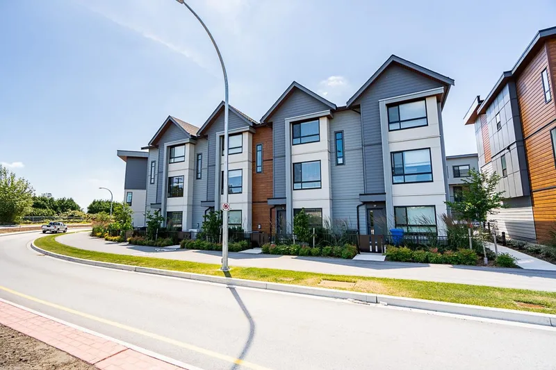 26 30530 CARDINAL AVENUE - photo 4 of 25