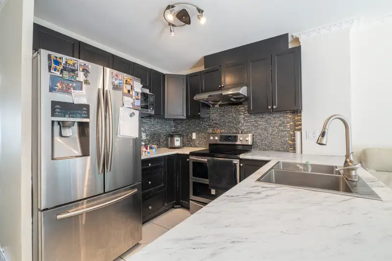 38 12730 66 AVENUE - photo 4 of 19