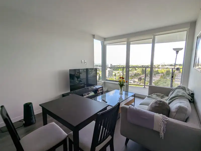 2402 8189 CAMBIE STREET - photo 3 of 30
