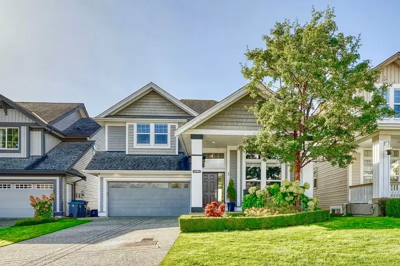 16980 77A AVENUE - photo 1 of 37