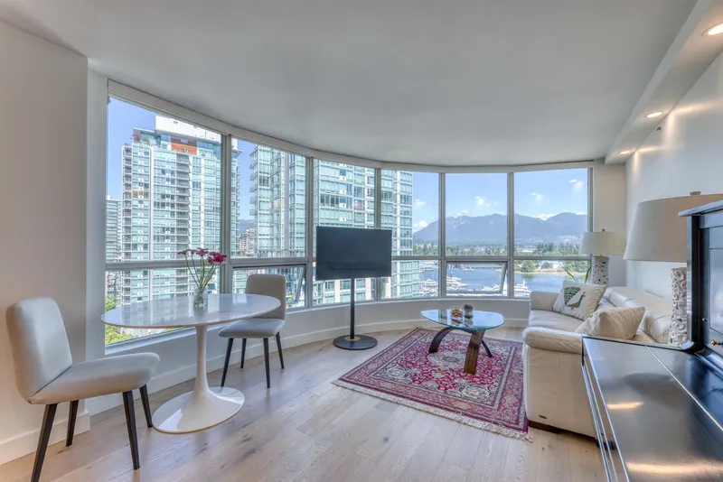 1001 588 BROUGHTON STREET - photo 1 of 25