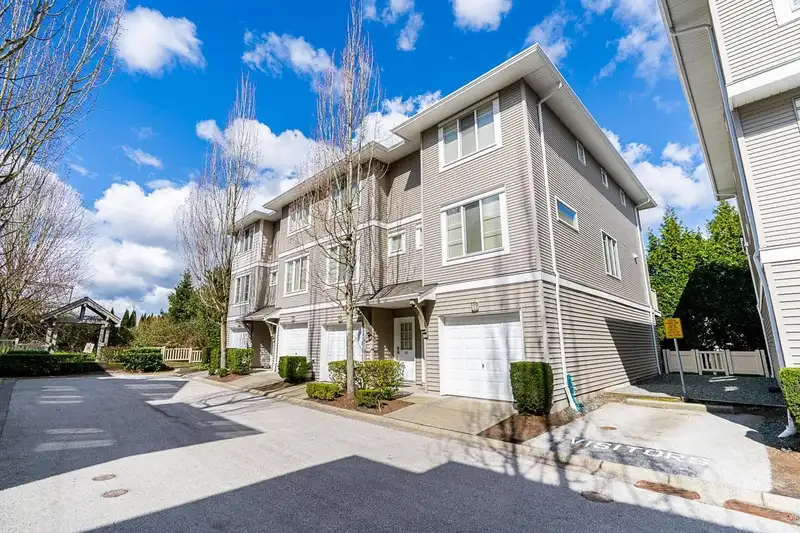 68 15155 62A AVENUE - photo 1 of 25