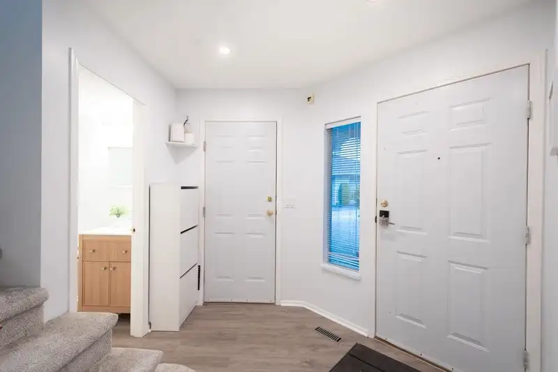 20 2590 PANORAMA DRIVE - photo 3 of 40