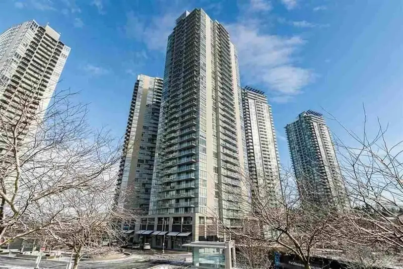 2410 9981 WHALLEY BOULEVARD - photo 2 of 23