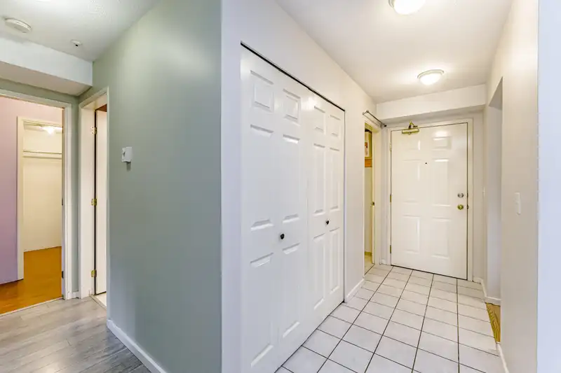 D102 9838 WHALLEY BOULEVARD - photo 4 of 36