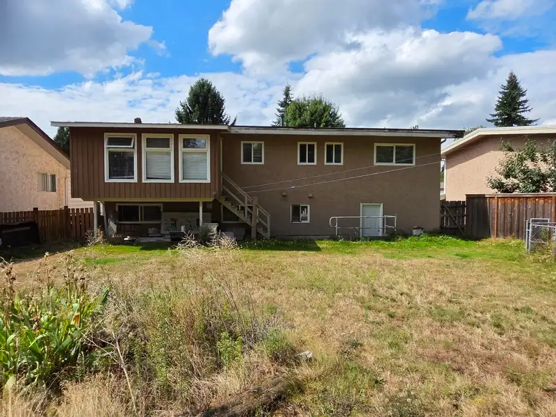 3036 MOUAT DRIVE - photo 2 of 6