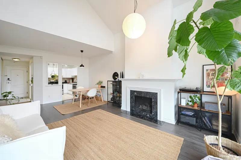 308 7633 ST. ALBANS ROAD - photo 4 of 25