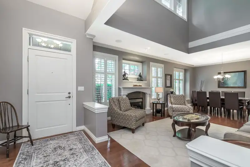 21 15715 34 AVENUE - photo 3 of 40