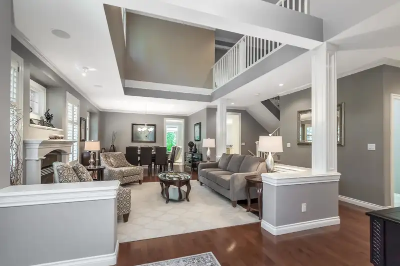 21 15715 34 AVENUE - photo 4 of 40