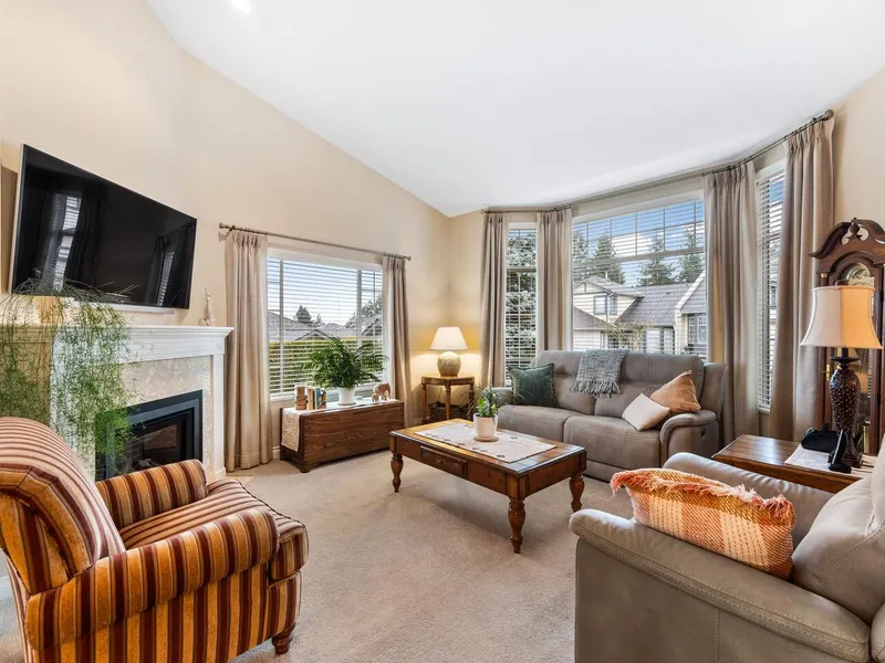 37 9012 WALNUT GROVE DRIVE - photo 4 of 25