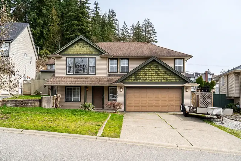 8282 MELBURN DRIVE - photo 2 of 40