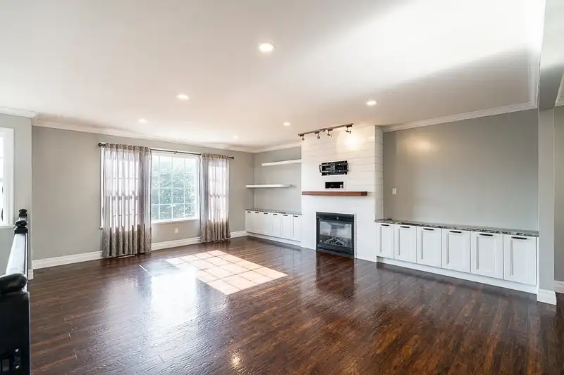 8282 MELBURN DRIVE - photo 4 of 40