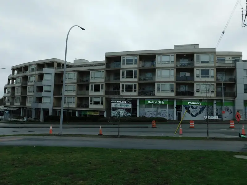 504 19228 64 AVENUE - photo 2 of 14