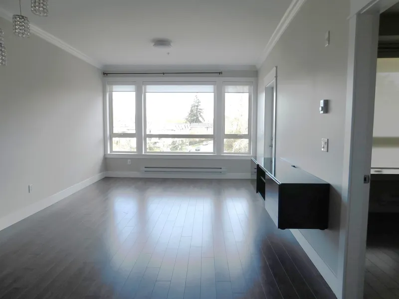 504 19228 64 AVENUE - photo 4 of 14