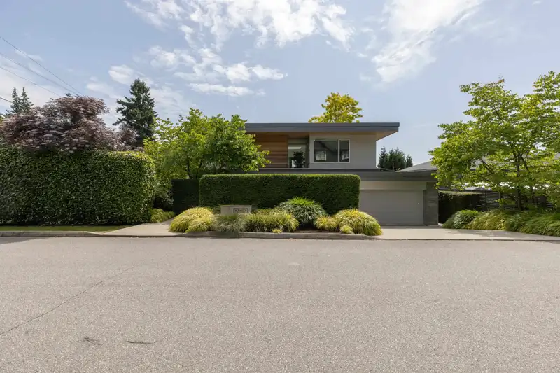 903 LEOVISTA AVENUE - photo 1 of 21