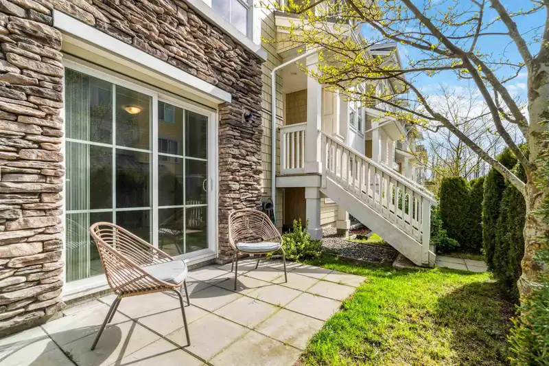 52 5551 ADMIRAL WAY - photo 4 of 34