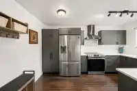 5019 57 STREET - thumbnail 1