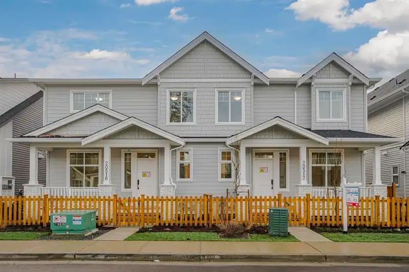 20512 76A AVENUE - photo 1 of 40