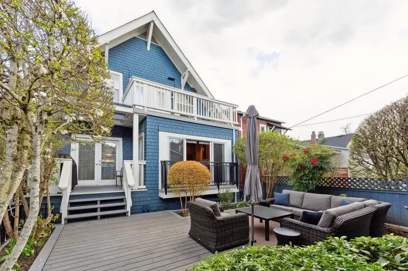 3248 W 2ND AVENUE - photo 4 of 36