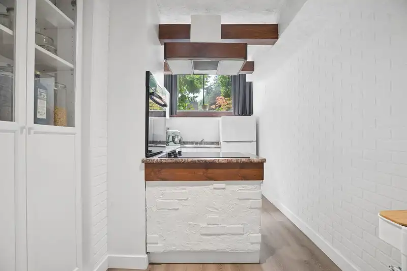 520 CARDIFF WAY - photo 4 of 38