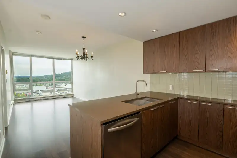 1605 2975 ATLANTIC AVENUE - photo 4 of 35