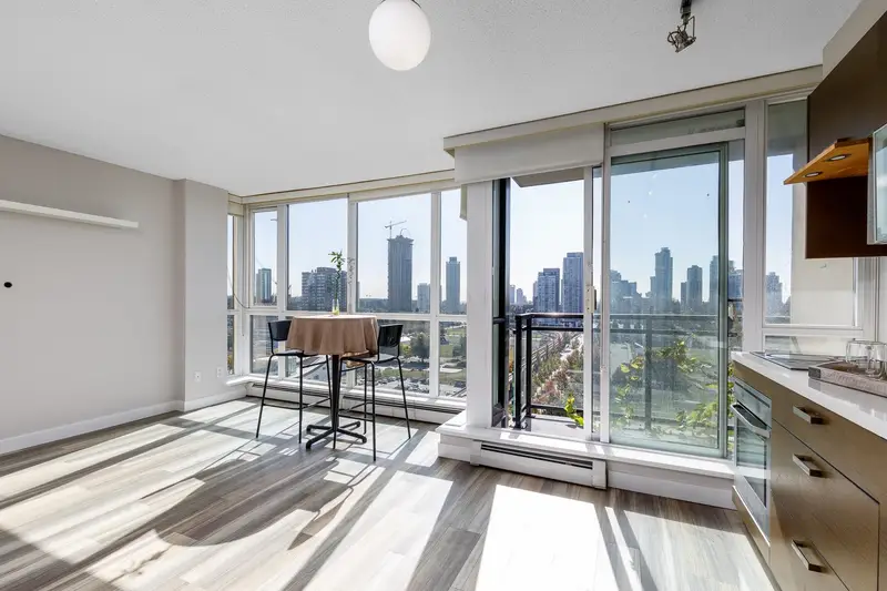 1603 10777 UNIVERSITY DRIVE - photo 2 of 25