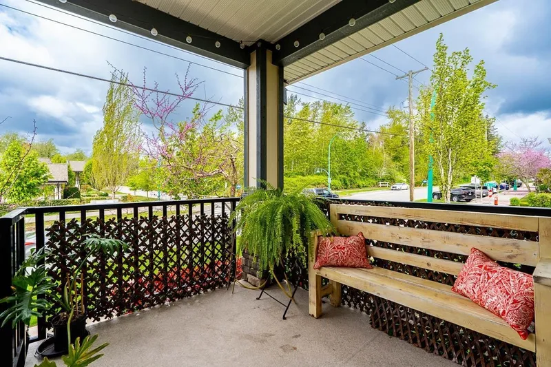 1 18818 71 AVENUE - photo 4 of 25