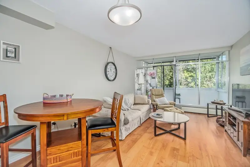 606 1425 ESQUIMALT AVENUE - photo 4 of 25