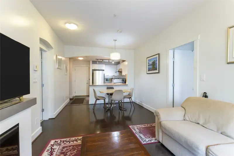 106 7428 BYRNEPARK WALK - photo 3 of 25