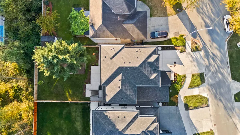 16178 78 AVENUE - photo 3 of 25