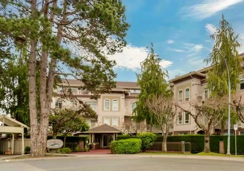 402 1300 HUNTER ROAD - photo 1 of 25