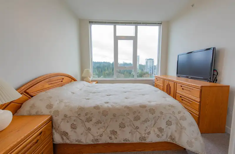 1806 530 WHITING WAY - photo 2 of 6