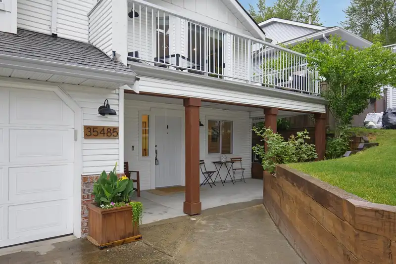35485 SANDY HILL ROAD - photo 4 of 40