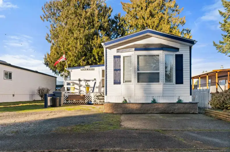 3 6338 VEDDER ROAD - photo 1 of 35