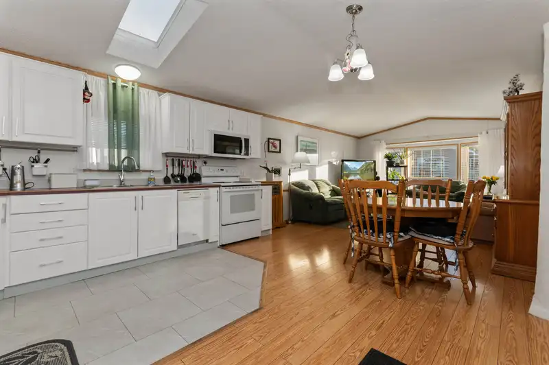 3 6338 VEDDER ROAD - photo 3 of 35