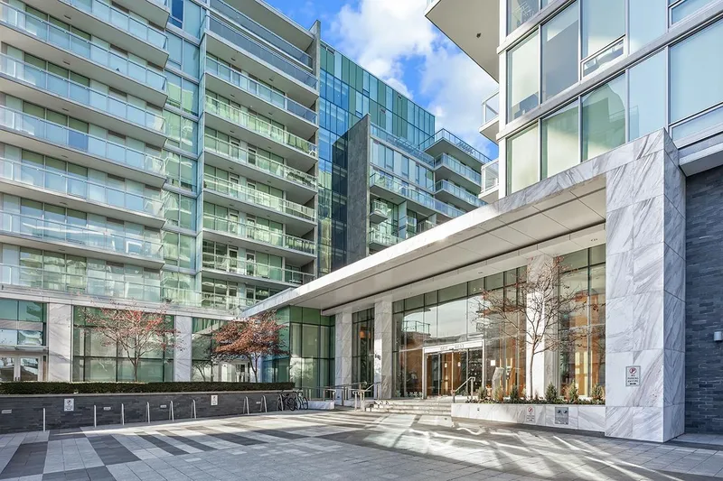 1004 6633 PEARSON WAY - photo 2 of 25