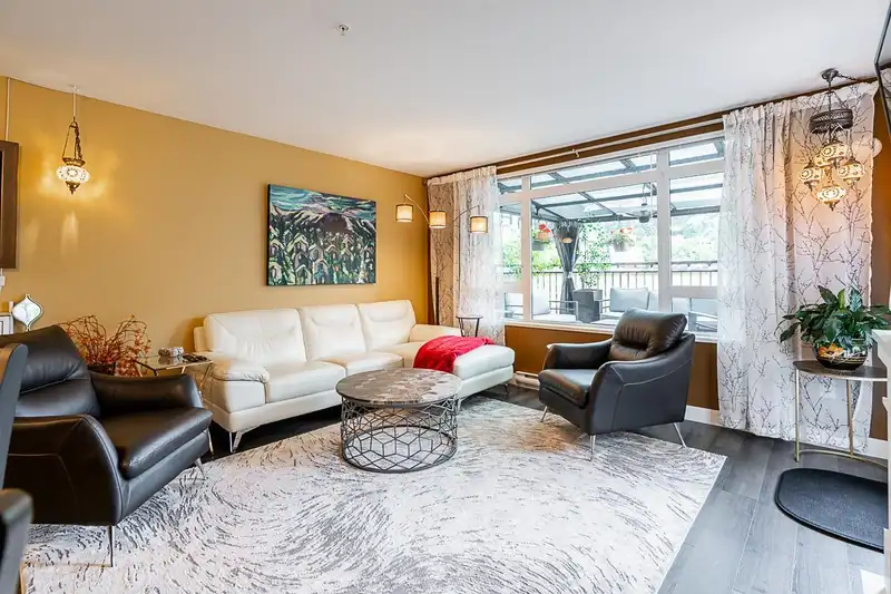 221 2525 CLARKE STREET - photo 4 of 31