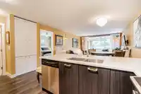 221 2525 CLARKE STREET - thumbnail 5